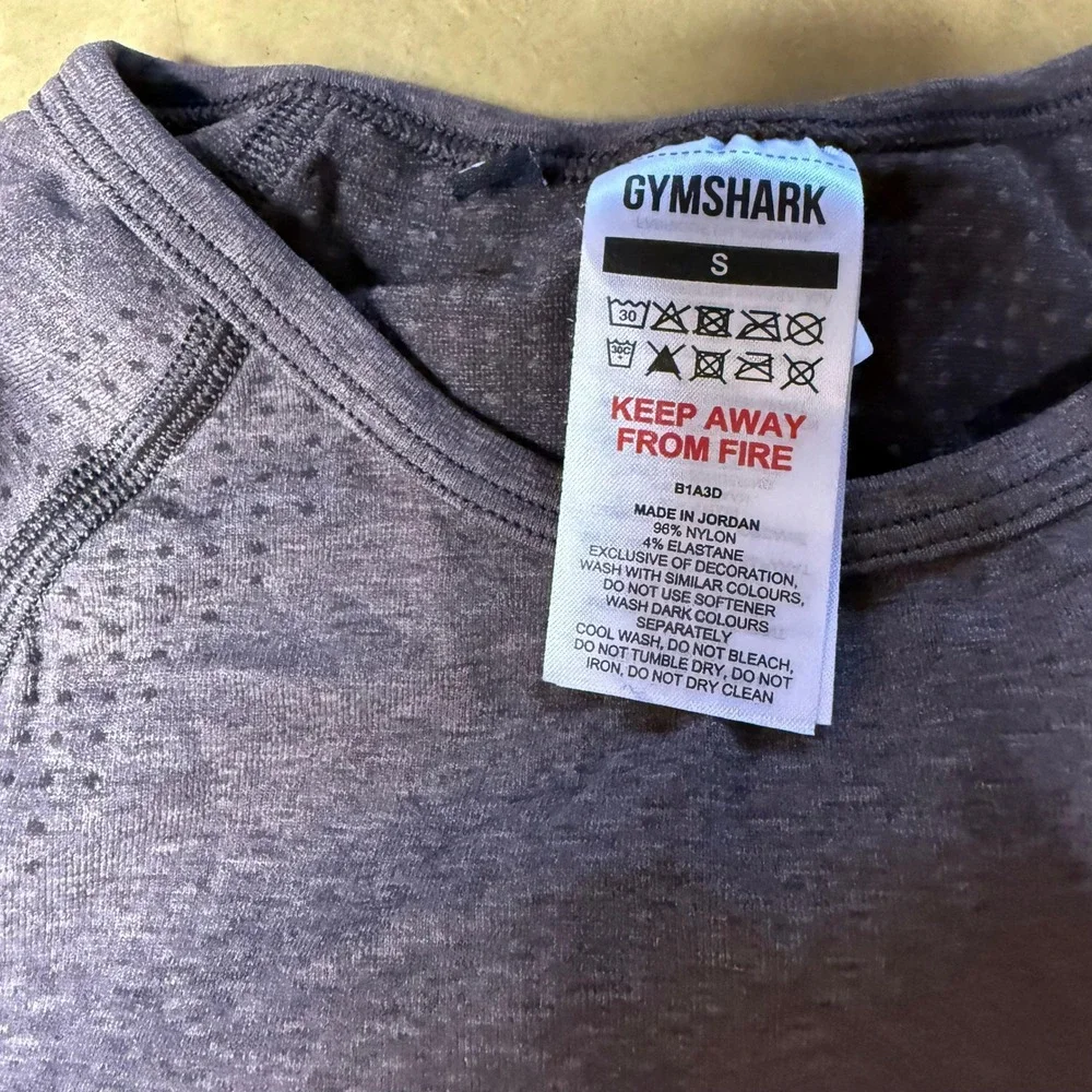 2 Gymshark Women's Seamless Long Sleeve Cropped Workout Tops Size S - Picture 5 of 6